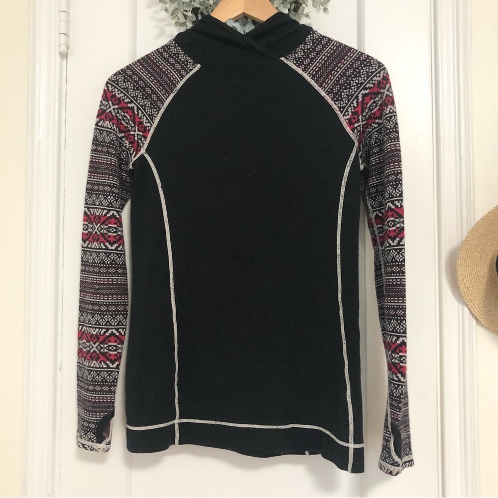 Akini wool knit black hooded sweater size